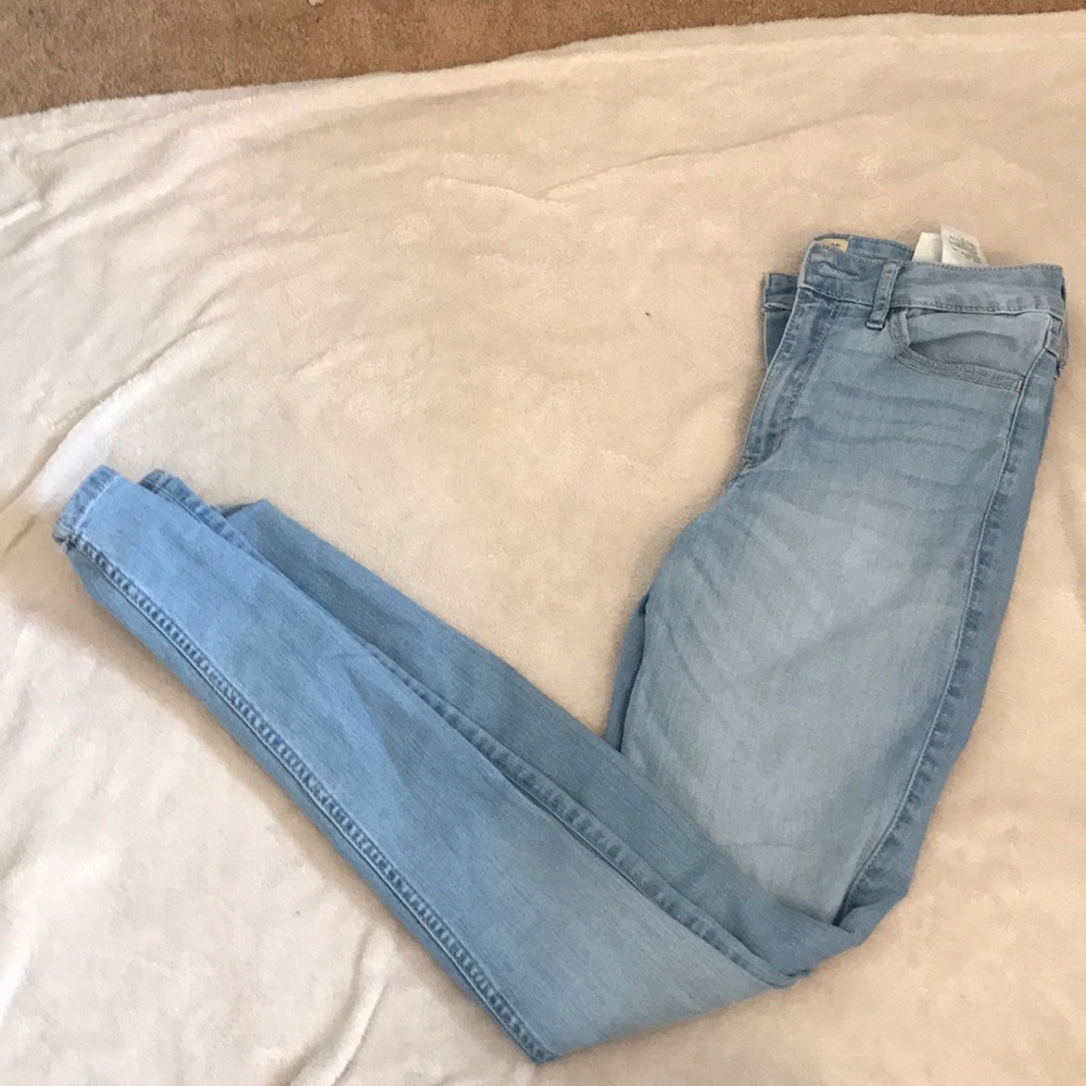 Hollister jeans